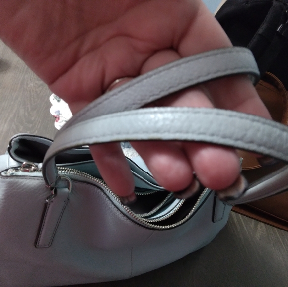 Authentic Coach purse - Picture 7 of 9
